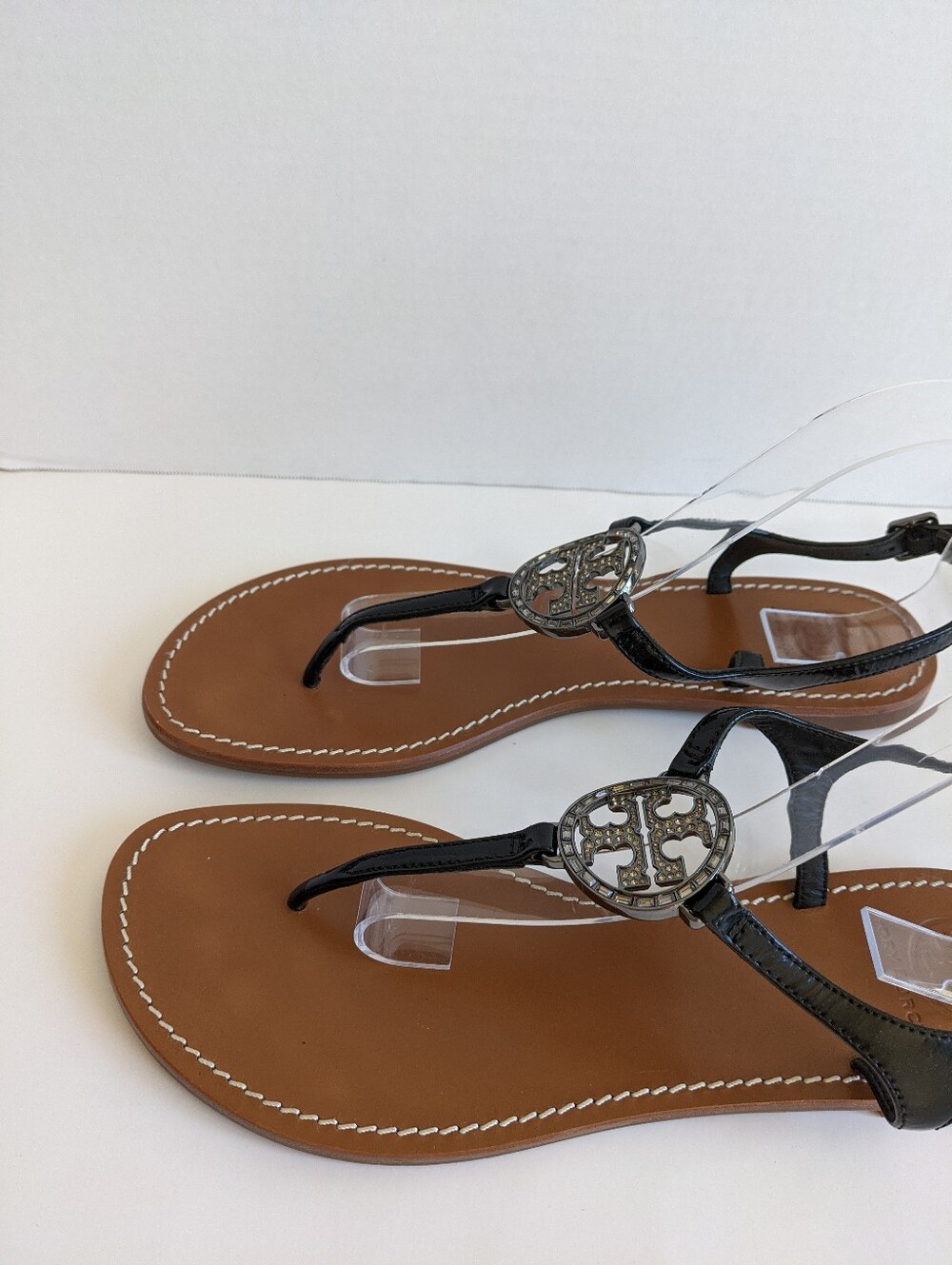 Tory Burch Violet Thong Sandal - Picture 3 of 15
